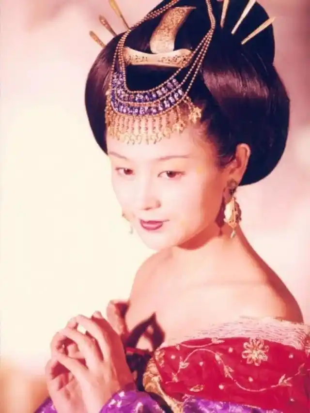 琼瑶女郎_与林青霞齐名的女明星_林青霞琼瑶剧