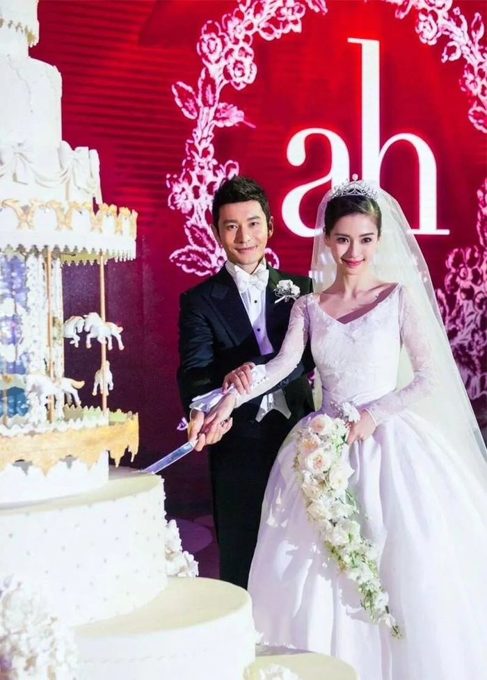 离婚女明星男导演_女明星离婚原因分析_女明星离婚趋势