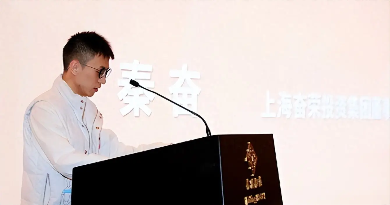 网红王思聪八卦-_秦奋的奢华生活_秦奋撞毁超跑事件