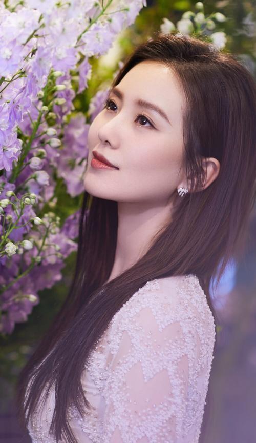 中国最美明星榜单 2023 女明星颜值排名 林志玲 迪丽热巴 王祖贤_中国十大的女明星排名榜